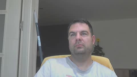 Snapshot of tork83 chatting on December 2024 03:58:01 AM Tork 83 online show from December 2024 03:58:01 AM