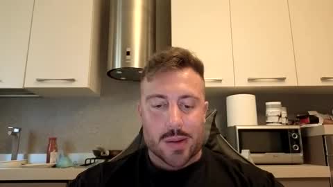 Snapshot of toro_arrapato chatting on May 2026 01:18:02 PM toro_arrapato online show from May 2026 01:18:02 PM