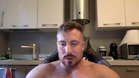 Snapshot of toro_arrapato chatting on May 2026 03:05:01 PM toro_arrapato online show from May 2026 03:05:01 PM