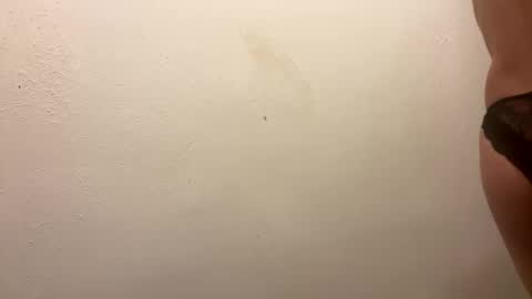 Snapshot of toronto5656 chatting on January 2025 02:45:02 AM toronto5656 online show from January 2025 02:45:02 AM