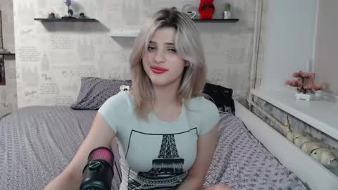 Alexandra online show from April 2026 09:16:02 PM