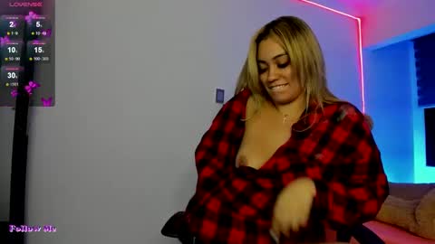 Snapshot of torycooper chatting on December 2024 12:12:02 AM TORY COOPER online show from December 2024 12:12:02 AM