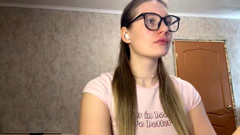 Snapshot of torydesmarias chatting on February 2026 11:11:01 AM Anita online show from February 2026 11:11:01 AM