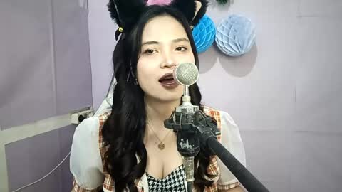 Emma online show from May 2026 09:13:02 AM