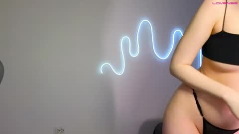 Snapshot of toshimori chatting on November 2025 01:11:01 PM Toshi online show from November 2025 01:11:01 PM