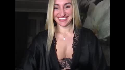 tosyna07555 online show from February 2025 09:36:01 PM