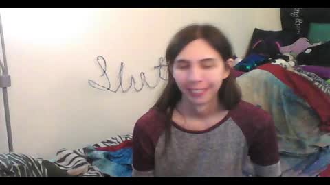 Snapshot of totalfuckingadorable chatting on October 2025 02:09:02 AM Luna online show from October 2025 02:09:02 AM