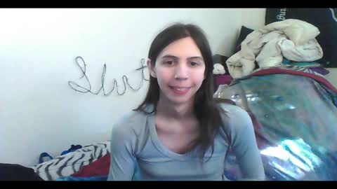 Snapshot of totalfuckingadorable chatting on October 2025 09:05:02 PM Luna online show from October 2025 09:05:02 PM