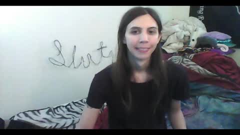 Snapshot of totalfuckingadorable chatting on October 2025 03:29:02 AM Luna online show from October 2025 03:29:02 AM