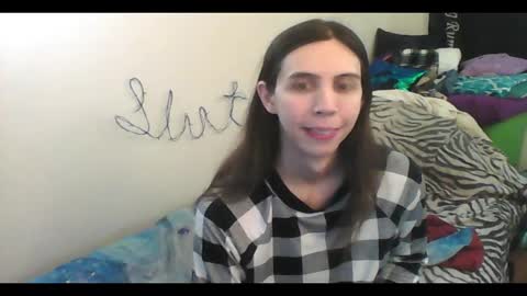 Snapshot of totalfuckingadorable chatting on December 2025 04:43:02 AM Luna online show from December 2025 04:43:02 AM