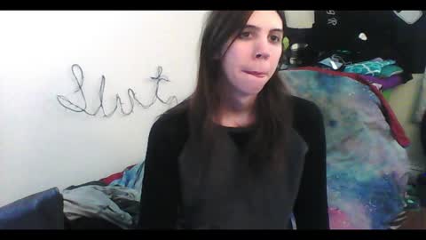 Snapshot of totalfuckingadorable chatting on December 2025 10:37:01 PM Luna online show from December 2025 10:37:01 PM