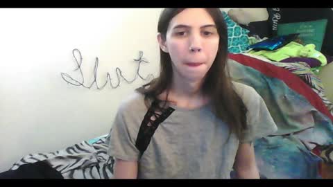 Snapshot of totalfuckingadorable chatting on December 2025 09:54:01 PM Luna online show from December 2025 09:54:01 PM