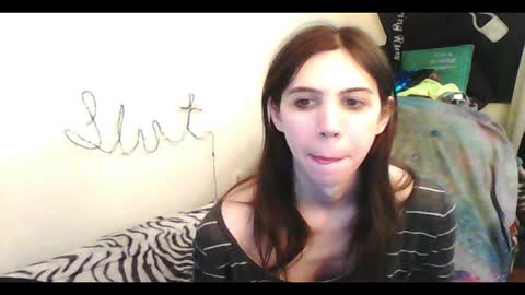 Snapshot of totalfuckingadorable chatting on December 2025 10:17:02 PM Luna online show from December 2025 10:17:02 PM