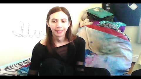 Snapshot of totalfuckingadorable chatting on April 2026 09:09:01 PM Luna online show from April 2026 09:09:01 PM