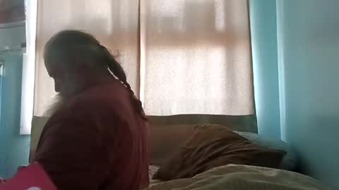 totallyawesome_65 online show from October 2025 01:18:01 PM