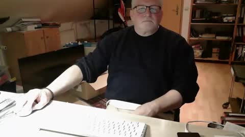 Snapshot of toto758 chatting on January 2026 09:41:01 PM toto758 online show from January 2026 09:41:01 PM