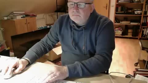 Snapshot of toto758 chatting on January 2026 09:53:02 PM toto758 online show from January 2026 09:53:02 PM