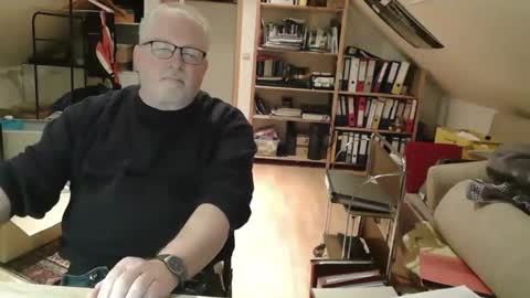 Snapshot of toto758 chatting on January 2026 12:25:01 AM toto758 online show from January 2026 12:25:01 AM