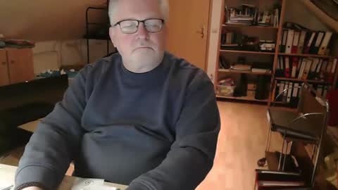 Snapshot of toto758 chatting on February 2026 09:53:01 PM toto758 online show from February 2026 09:53:01 PM