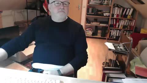 Snapshot of toto758 chatting on February 2026 09:46:01 PM toto758 online show from February 2026 09:46:01 PM