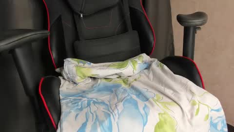 Snapshot of touch_me8 chatting on December 2024 11:17:02 AM Arti online show from December 2024 11:17:02 AM