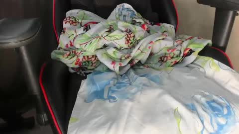 Snapshot of touch_me8 chatting on February 2025 10:04:02 AM Arti online show from February 2025 10:04:02 AM