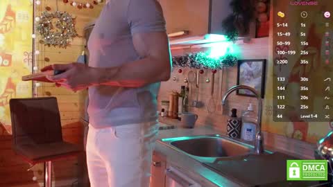 Snapshot of touch_of_eros chatting on December 2024 05:45:02 AM Paul online show from December 2024 05:45:02 AM