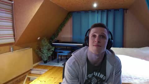 Snapshot of touch_of_eros chatting on February 2025 05:58:01 AM Paul online show from February 2025 05:58:01 AM