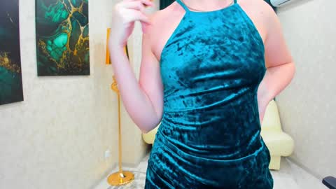 Snapshot of touch_the_heart chatting on January 2025 09:41:02 AM Touch The Heart online show from January 2025 09:41:02 AM