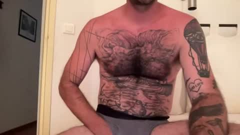 toutsexy online show from July 2026 01:03:01 PM