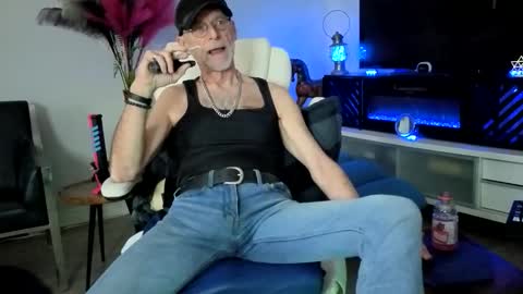 Town online show from May 2026 07:15:01 PM