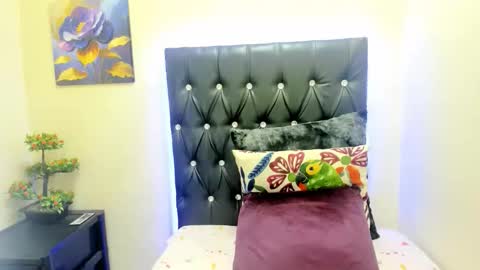 Snapshot of toxicfantasy4u chatting on September 2025 04:32:01 PM toxicfantasy4u online show from September 2025 04:32:01 PM