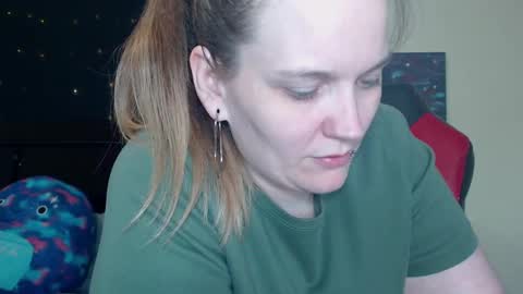 Lilly Miss Mistress Goddess Maam Queen Boss online show from December 2024 08:52:01 AM