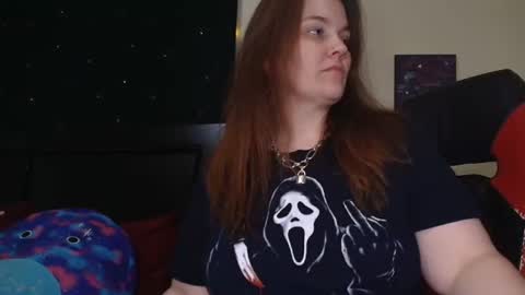 Snapshot of toxiclilly chatting on November 2025 09:28:02 AM Lilly Miss Mistress Goddess Maam Queen Boss online show from November 2025 09:28:02 AM