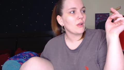 Snapshot of toxiclilly chatting on January 2026 08:52:01 AM Lilly Miss Mistress Goddess Maam Queen Boss online show from January 2026 08:52:01 AM