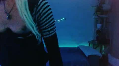 Snapshot of toyboybitchslut chatting on November 2025 03:19:01 AM Patrizia online show from November 2025 03:19:01 AM