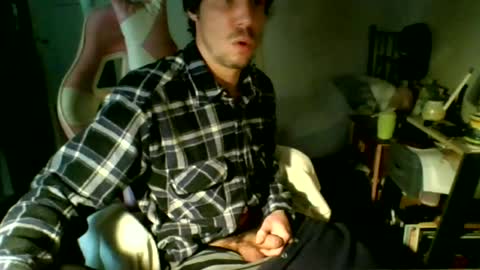 Snapshot of toyboysquirt chatting on July 2026 05:41:02 PM toyboysquirt online show from July 2026 05:41:02 PM