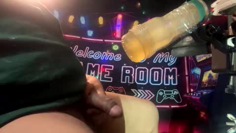 ToysForMyCock online show from May 2026 02:40:01 AM