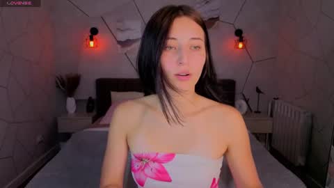 tracey_gill online show from July 2026 09:14:02 AM