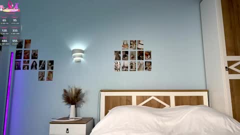 Snapshot of traciblow chatting on March 2026 03:00:01 PM Rebeca online show from March 2026 03:00:01 PM