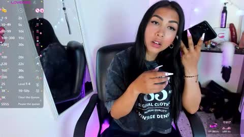 Snapshot of tracy_lambo chatting on November 2025 09:05:02 PM tracy online show from November 2025 09:05:02 PM