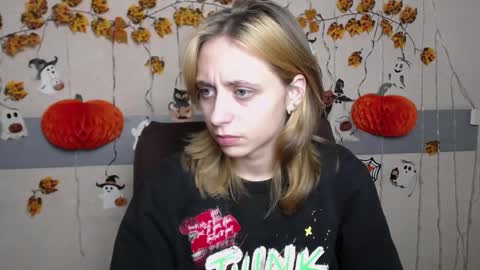 Snapshot of tracyleebb chatting on November 2025 12:04:01 PM TracyLeeBB online show from November 2025 12:04:01 PM