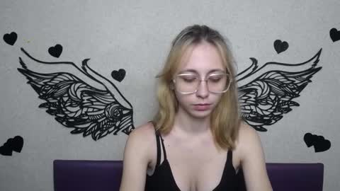 Snapshot of tracyleebb chatting on November 2025 11:57:02 AM TracyLeeBB online show from November 2025 11:57:02 AM