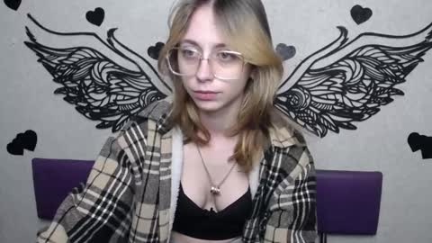 Snapshot of tracyleebb chatting on February 2026 09:37:02 AM TracyLeeBB online show from February 2026 09:37:02 AM