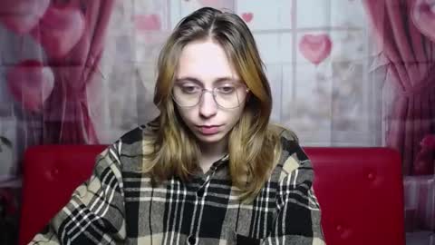 Snapshot of tracyleebb chatting on February 2026 12:56:02 PM TracyLeeBB online show from February 2026 12:56:02 PM