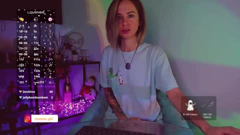 Snapshot of trafka_murafka chatting on January 2025 11:02:02 PM Hey my name is Kiri Kiri online show from January 2025 11:02:02 PM