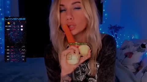 Snapshot of trafka_murafka chatting on January 2025 09:28:01 PM Hey my name is Kiri Kiri online show from January 2025 09:28:01 PM