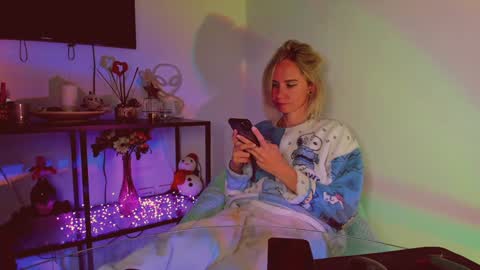 Snapshot of trafka_murafka chatting on February 2025 12:28:01 AM Hey my name is Kiri Kiri online show from February 2025 12:28:01 AM