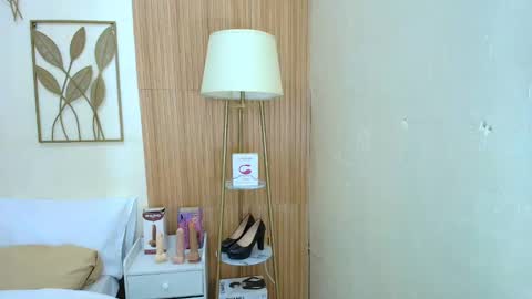 JIAN online show from February 2025 05:48:02 AM