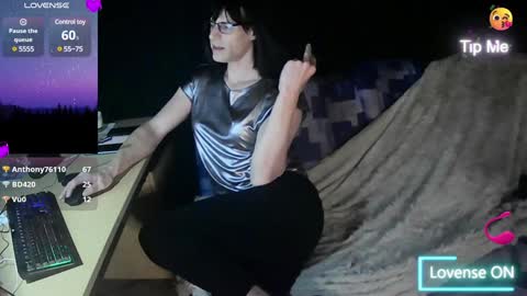 Sarah R. Lenor online show from December 2024 09:20:02 PM